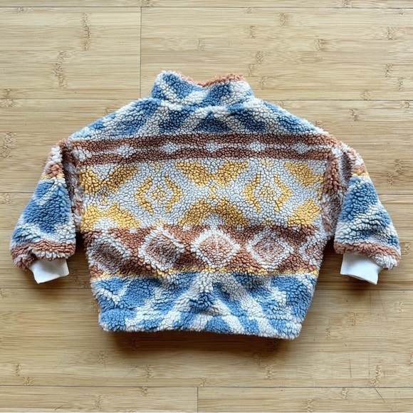 Zara Fleece Pullover - Picture 3 of 3